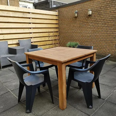 Appartement Helmduin 4 *